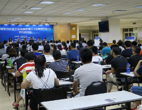 肏美国黑人老女人屄北京国宁应急救援促进中心为职工应急逃生能力进行培训